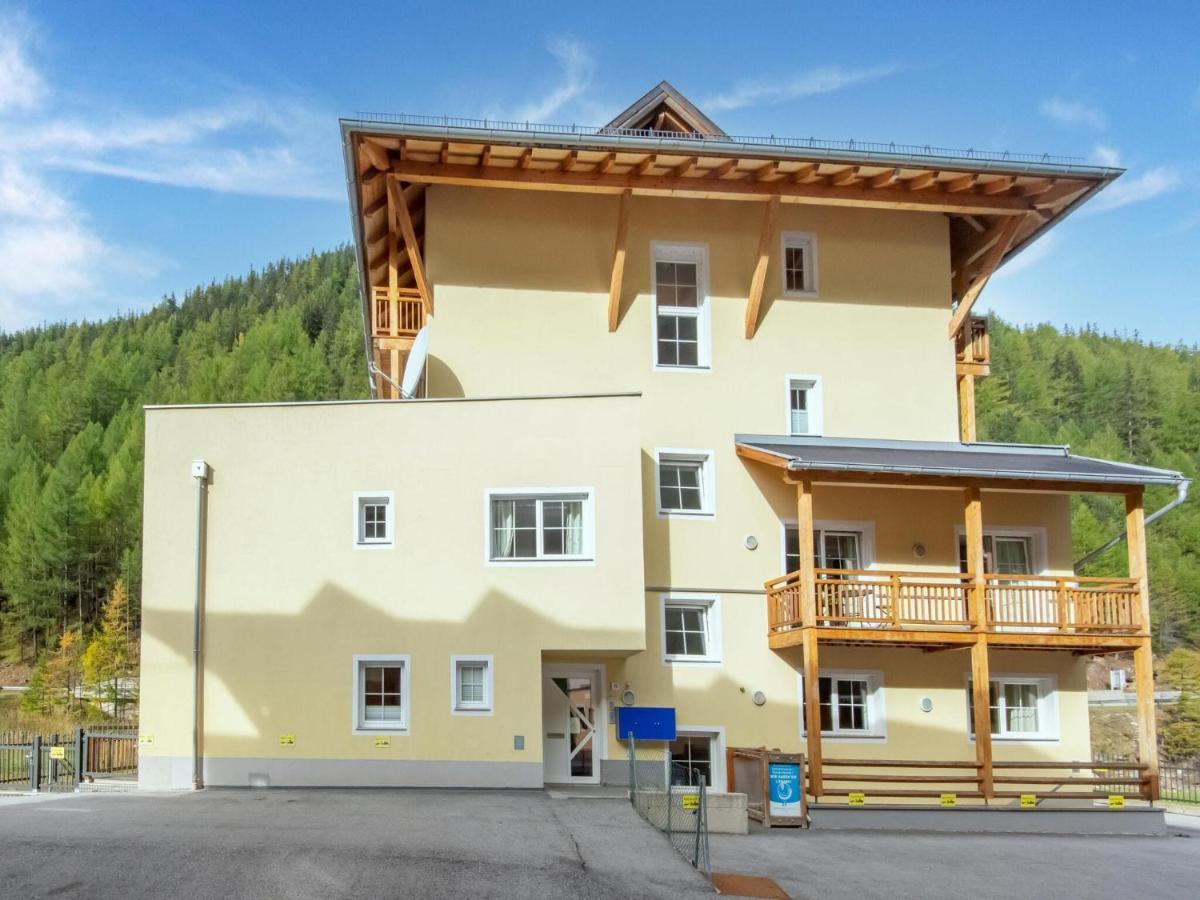 Apartmán Bright Near With Storage